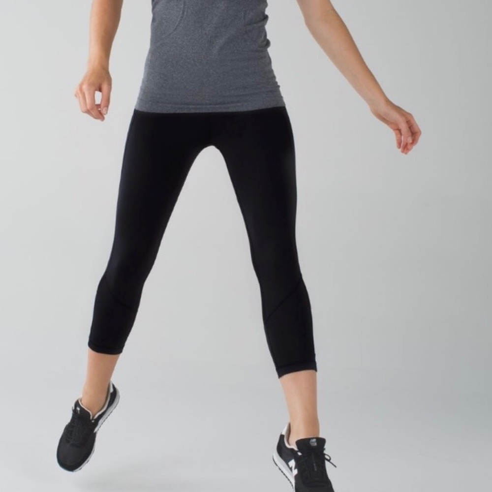 Lululemon Pace Rival Crop Size 6 Black